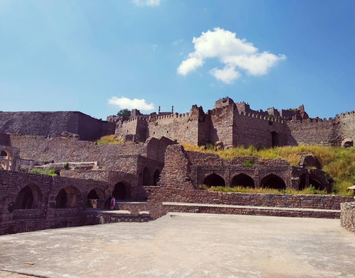 शौक ए दीदार अगर है तो ऑफिस छोड़ घूमने निकल जाया करें