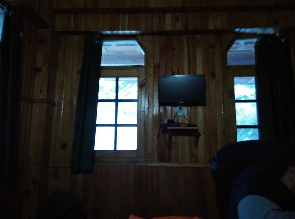 मलाना गेस्ट हाउस मलाना का कमरा, malana cream, malana guest house