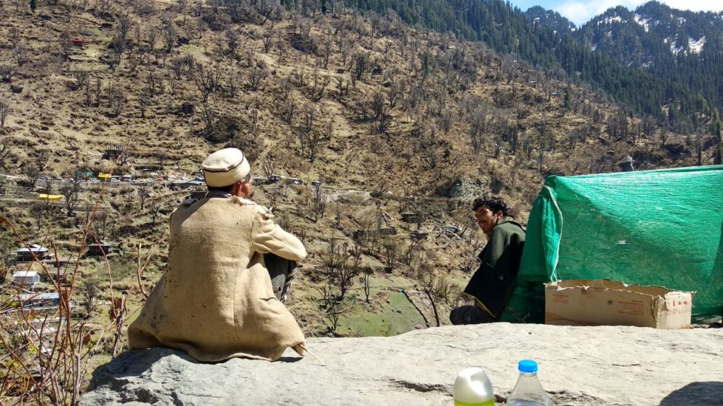 मलाना गांव के लोग. malana villagers