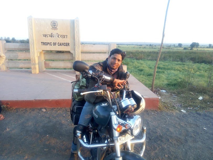 बाइक राइडिंग, भोपाल टू हैदराबाद, सांची की फोटो, संतोष शाही ट्रैवलर, ट्रैवलिंग फोटोज. ट्रैवलर संतोष शाही, bike riding, road trip, bhopal to hyderabad, sanchi photo, santosh shahi traveller, traveller santosh shahi