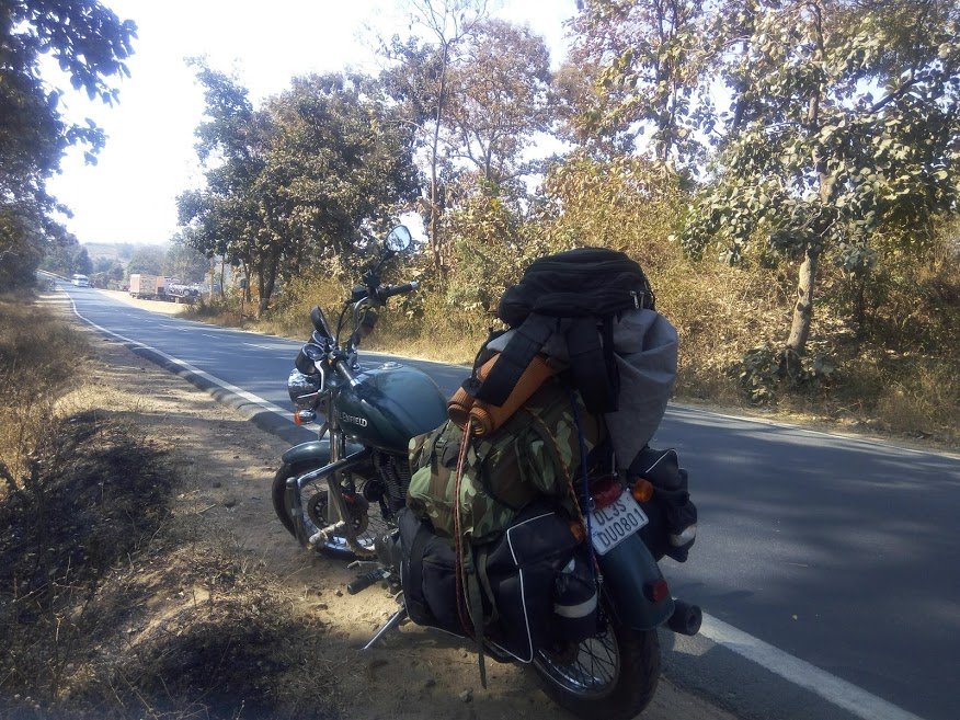 बाइक राइडिंग, भोपाल टू हैदराबाद, संतोष शाही ट्रैवलर, ट्रैवलिंग फोटोज. ट्रैवलर संतोष शाही, bike riding, road trip, bhopal to hyderabad, santosh shahi traveller, traveller santosh shahi