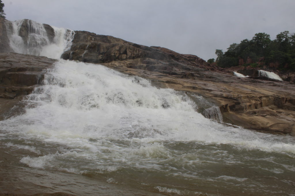 
#adilabadtrip #adilabadforest #adilabadphotos #adilabadwaterfalls #travellingloverphoto #kuntalawaterfall #kuntalaintelangana