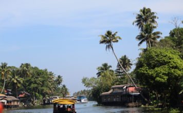 #God’sOwnCountry की खूबसूरत PHOTOS keral backwater