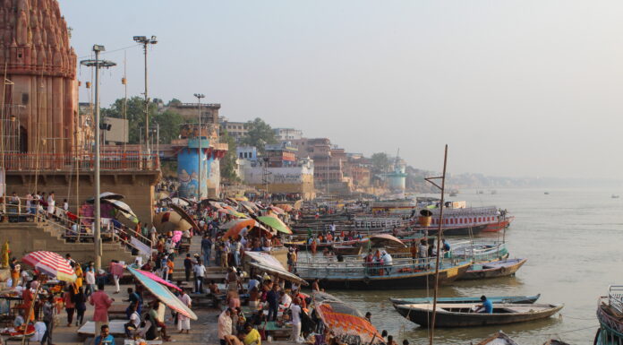 GEORGIA में मनाया जा रहा है विश्व पर्यटन दिवस, जानिए 44 साल पहले इसकी शुरुआत होने की कहानी Banaras Famous Ghat